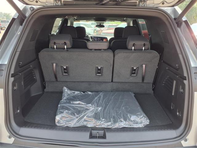 Photo of 2025 Sterling Gray Metallic Chevrolet Traverse