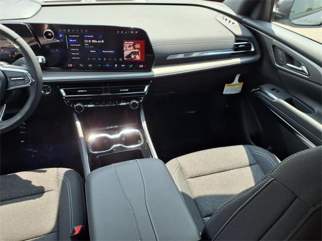 Photo of 2025 Sterling Gray Metallic Chevrolet Traverse