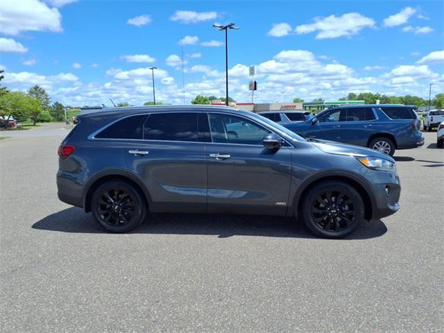 Photo of 2020 Gravity Gray Kia Sorento