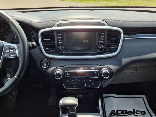 Photo of 2020 Gravity Gray Kia Sorento