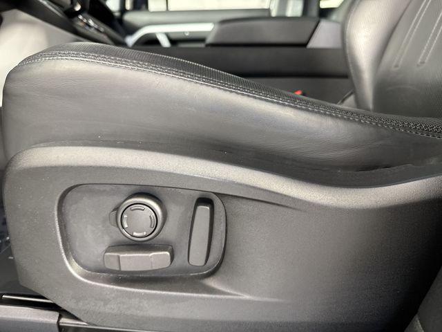 Photo of 2022 Fuji White Land Rover Defender