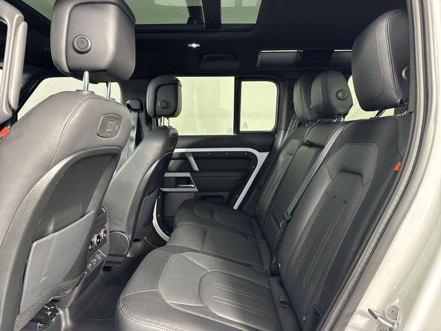 Photo of 2022 Fuji White Land Rover Defender