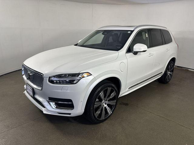 Photo of 2024 Crystal White Metallic Volvo XC90 Recharge Plug-In Hybrid