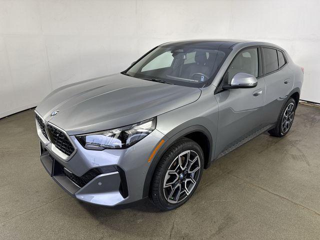 Photo of 2025 Gray BMW X2