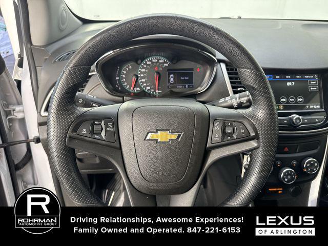 Photo of 2019 Summit White Chevrolet Trax