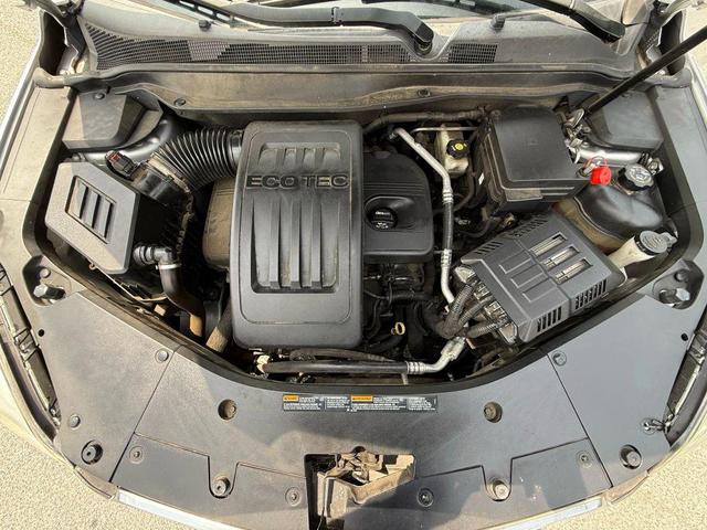 Photo of 2015 Silver Chevrolet Equinox
