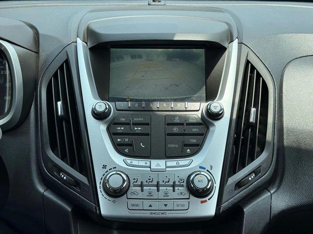 Photo of 2015 Silver Chevrolet Equinox