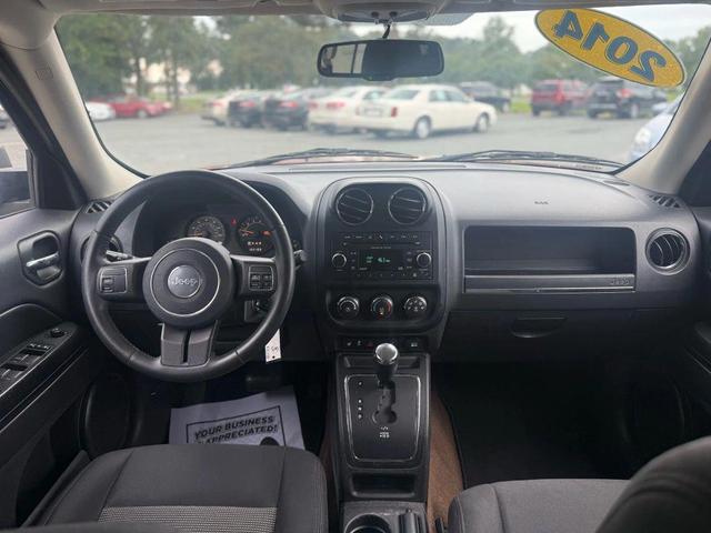 Photo of 2014 Deep Cherry Red Crystal Pearlcoat Jeep Patriot