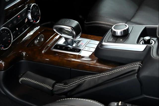 Photo of 2015 Magnetite Black Mercedes-Benz G-Class