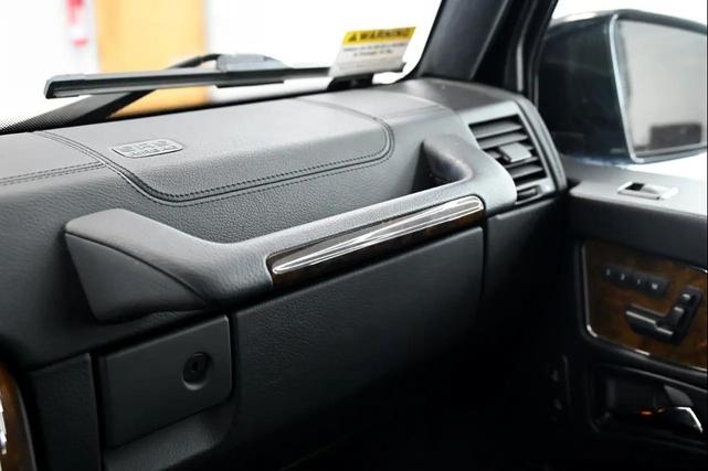 Photo of 2015 Magnetite Black Mercedes-Benz G-Class