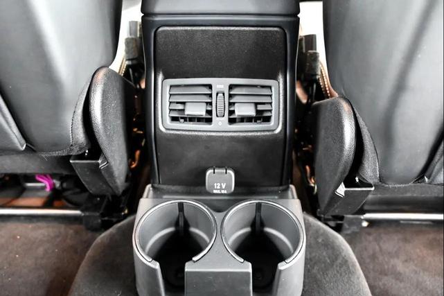 Photo of 2015 Magnetite Black Mercedes-Benz G-Class