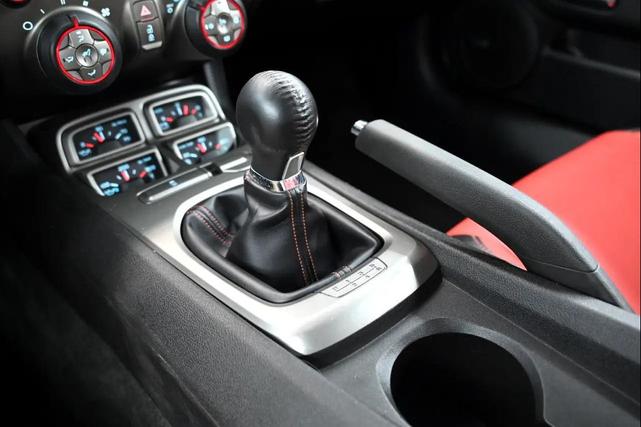 Photo of 2011 Black Chevrolet Camaro