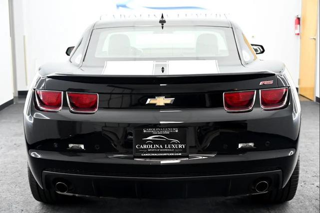 Photo of 2011 Black Chevrolet Camaro