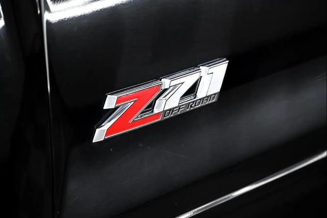 Photo of 2017 Black Chevrolet Silverado 1500