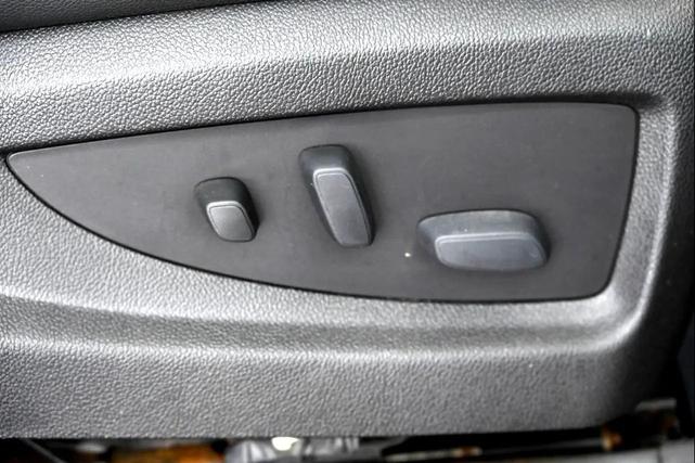 Photo of 2017 Black Chevrolet Silverado 1500