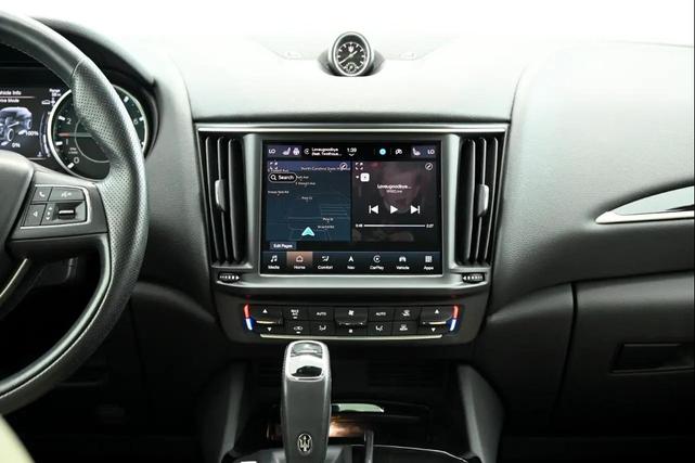 Photo of 2021 Bianco Maserati Levante