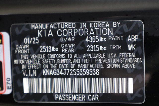 Photo of 2025 AURORA BLACK Kia K5