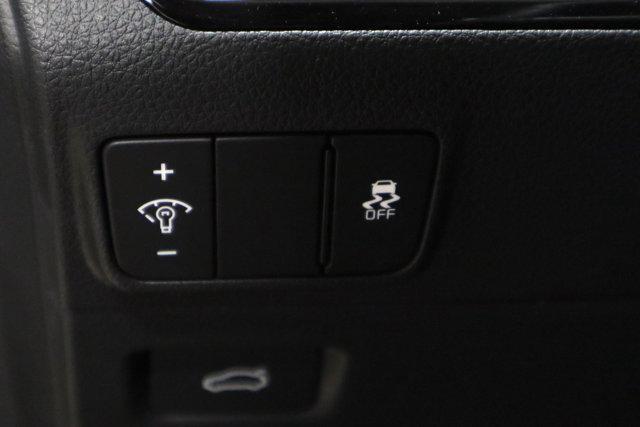 Photo of 2025 AURORA BLACK Kia K5