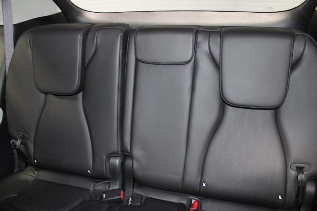 Photo of 2023 Aurora Black Pearl Kia Carnival