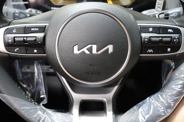 Photo of 2025 Wolf Gray Kia K5