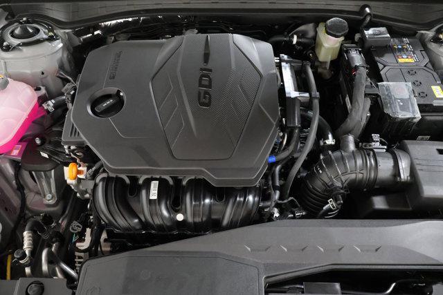Photo of 2025 Wolf Gray Kia K5