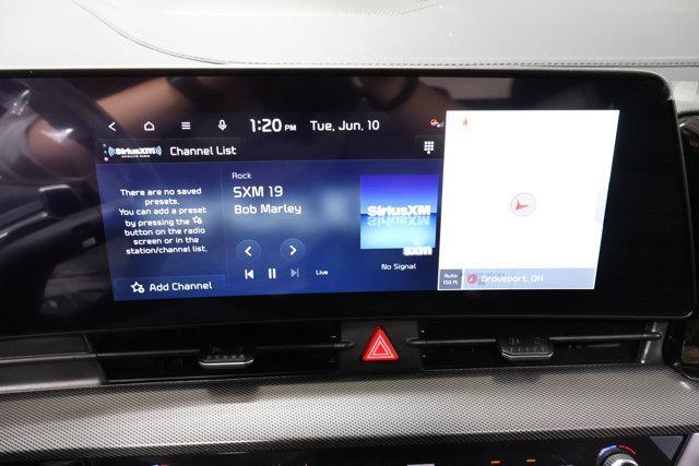 Photo of 2025 Gravity Gray Kia Sportage Hybrid