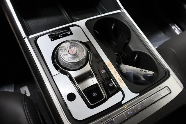 Photo of 2026 Aurora Black Pearl Kia Carnival Hybrid