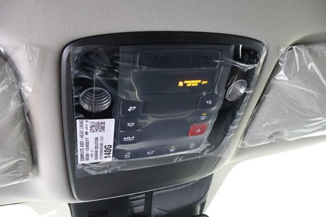 Photo of 2026 Aurora Black Pearl Kia Carnival Hybrid