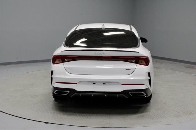 Photo of 2023 Glacial White Pearl Kia K5