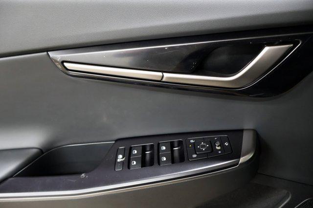 Photo of 2025 Ebony Black Kia EV6