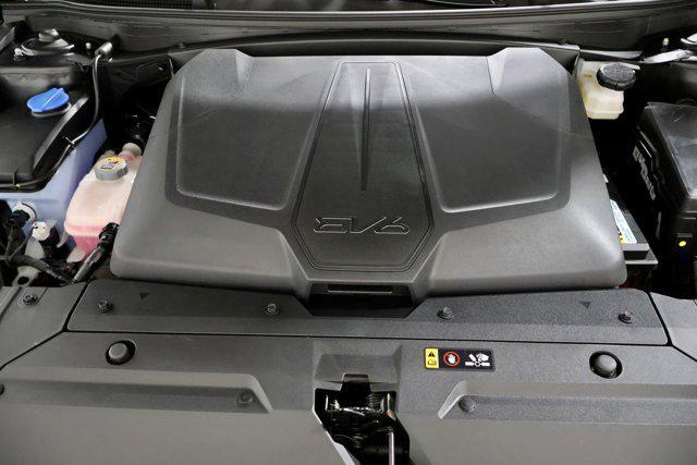 Photo of 2025 Ebony Black Kia EV6