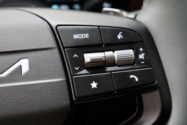 Photo of 2025 Ebony Black Kia EV6