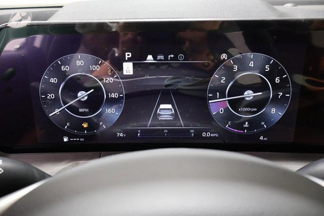 Photo of 2025 GLACIAL WHITE Kia Telluride