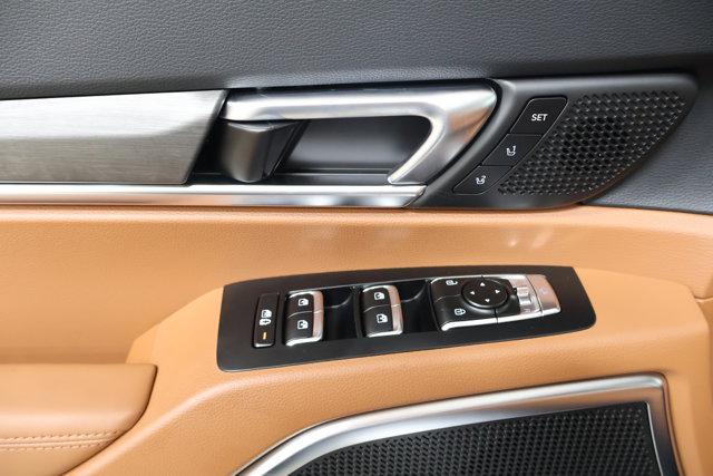Photo of 2025 GLACIAL WHITE Kia Telluride