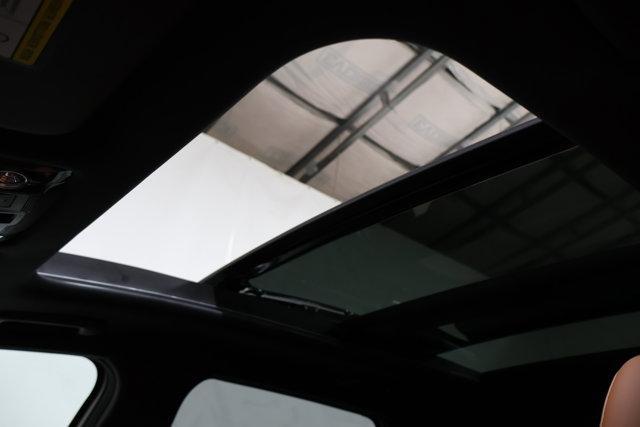 Photo of 2026 Glacial White Pearl Kia Sportage