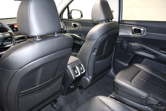 Photo of 2026 Wolf Gray Kia Sorento