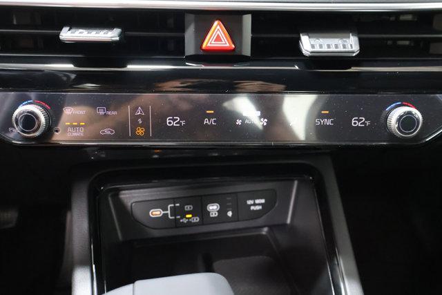 Photo of 2026 AURORA BLACK Kia K5
