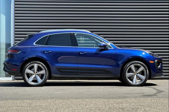 Photo of 2025 Gentian Blue Metallic Porsche Macan