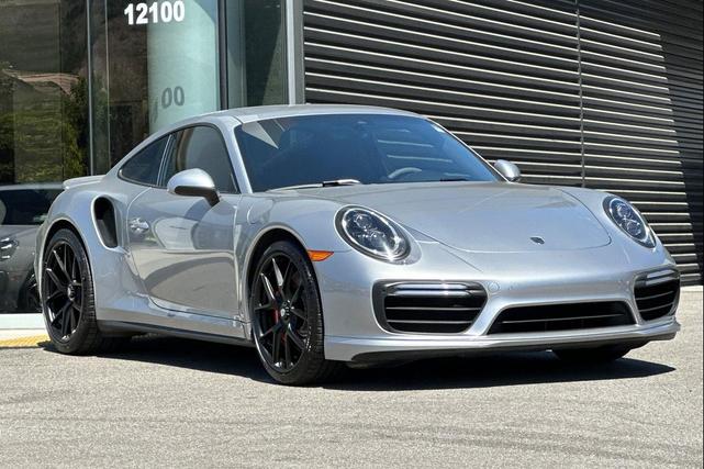 Photo of 2017 GT Silver Metallic Porsche 911