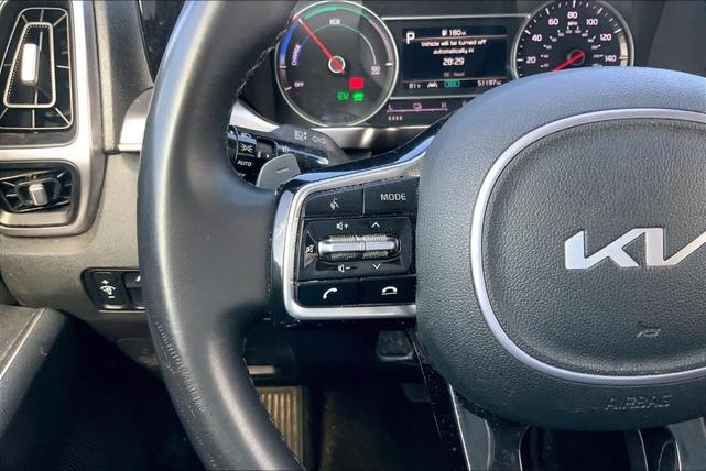 Photo of 2023 Silky Silver Kia Sorento Hybrid