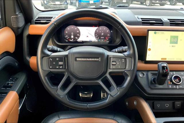 Photo of 2023 Santorini Black Land Rover Defender