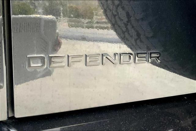 Photo of 2023 Santorini Black Land Rover Defender