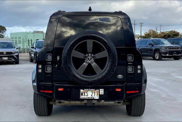 Photo of 2023 Santorini Black Land Rover Defender
