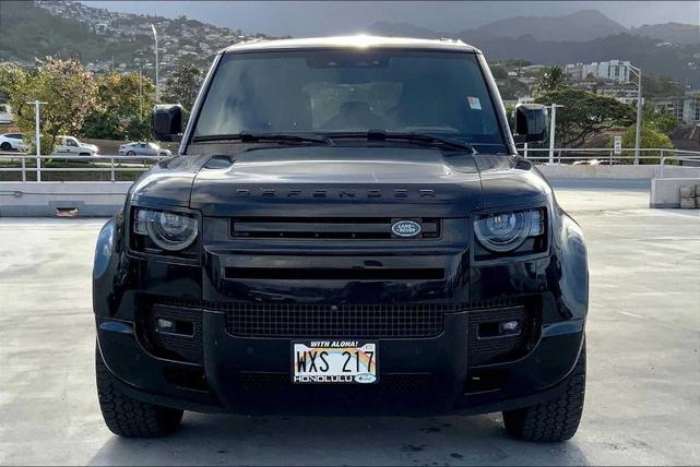 Photo of 2023 Santorini Black Land Rover Defender