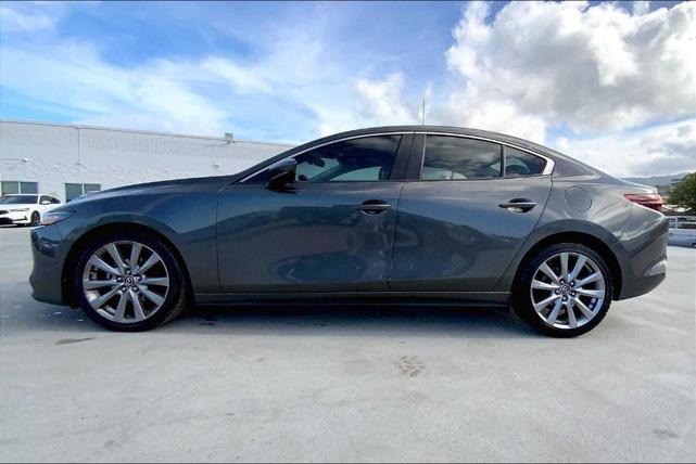 Photo of 2019 Machine Gray Metallic Mazda Mazda3