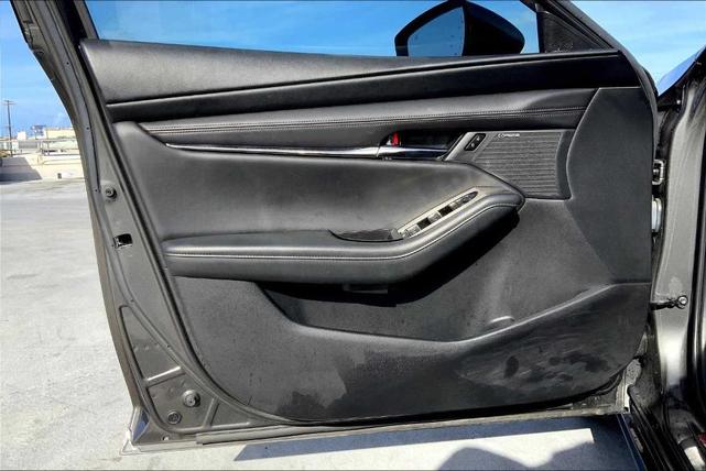 Photo of 2019 Machine Gray Metallic Mazda Mazda3