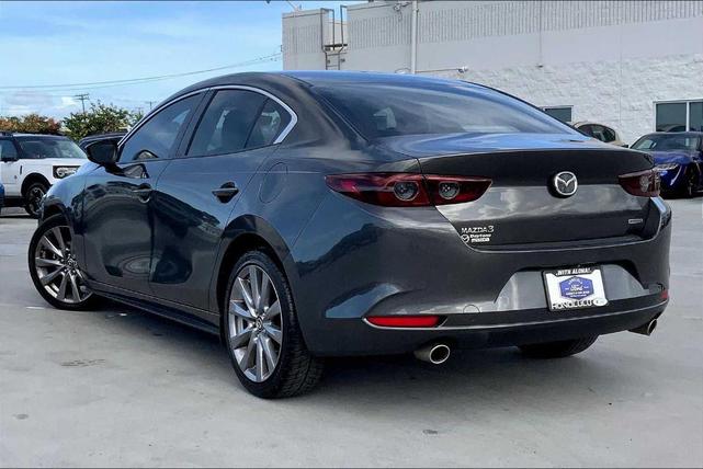 Photo of 2019 Machine Gray Metallic Mazda Mazda3