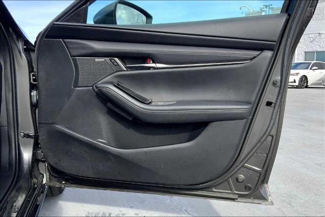 Photo of 2019 Machine Gray Metallic Mazda Mazda3