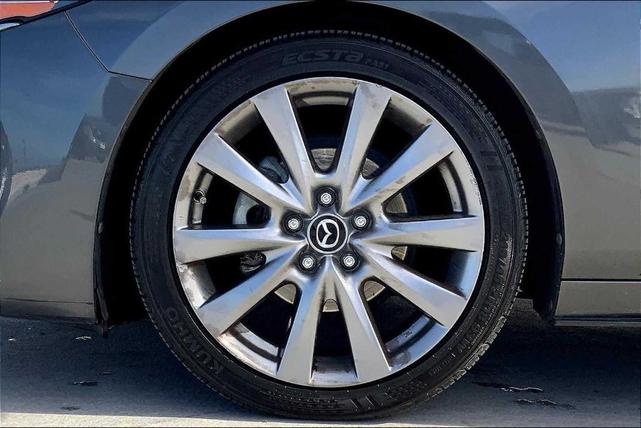 Photo of 2019 Machine Gray Metallic Mazda Mazda3