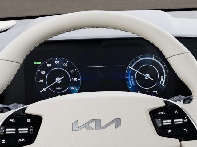 Photo of 2025 White Kia Niro EV